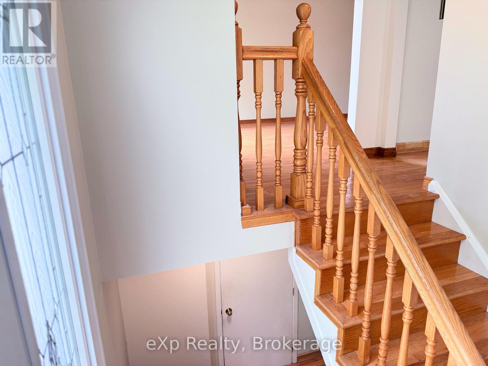 1882 Rosefield Road, Pickering, Ontario  L1V 3H6 - Photo 6 - E13446266