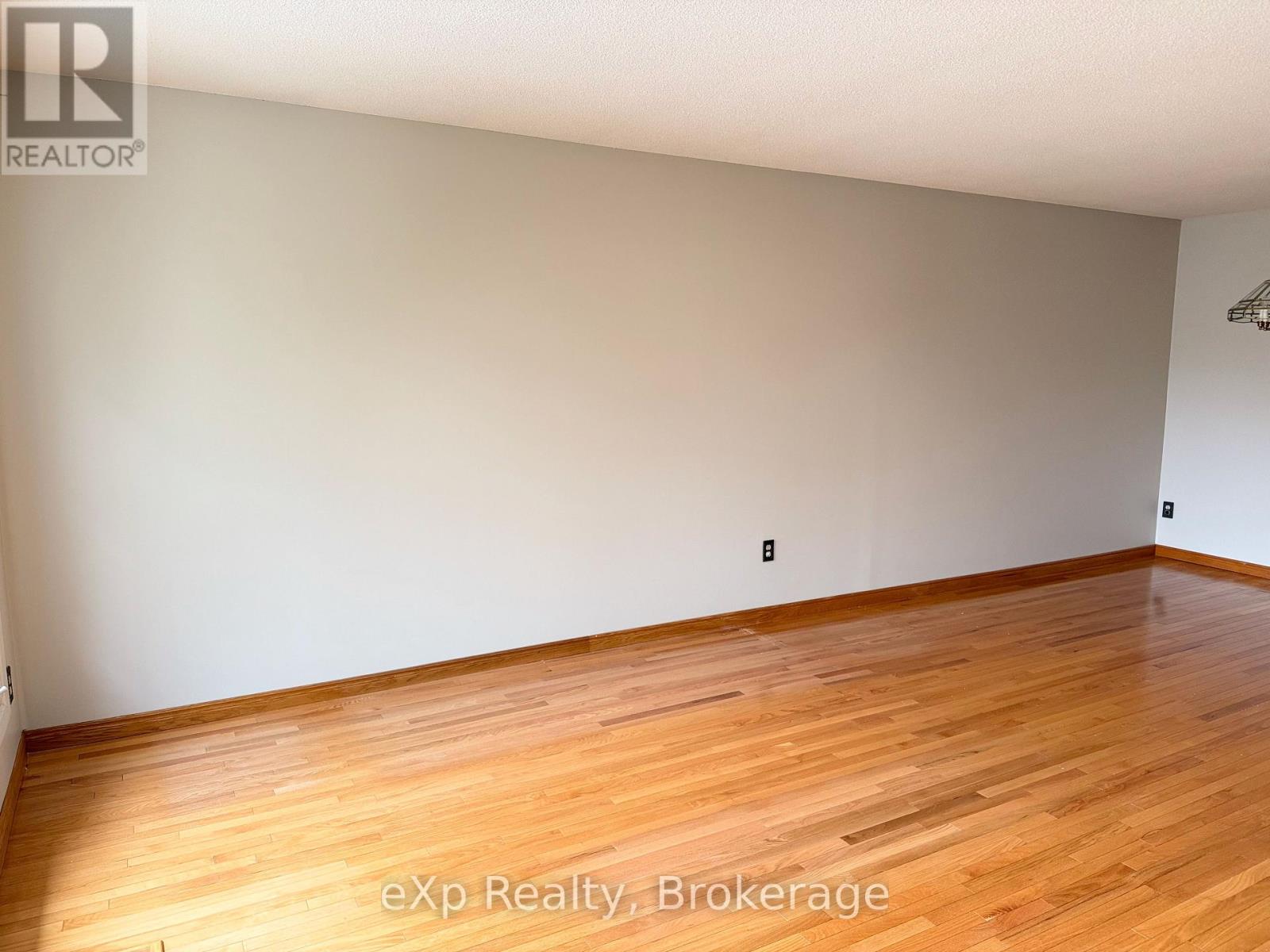 1882 Rosefield Road, Pickering, Ontario  L1V 3H6 - Photo 7 - E13446266