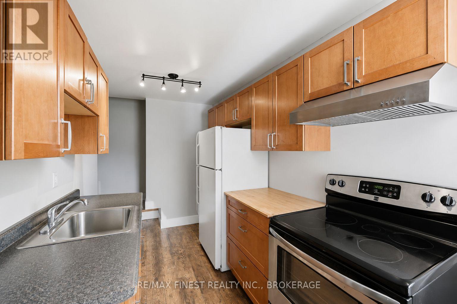 629 Johnson Street, Kingston, Ontario K7L 2A3 - Photo 6 - X13445938