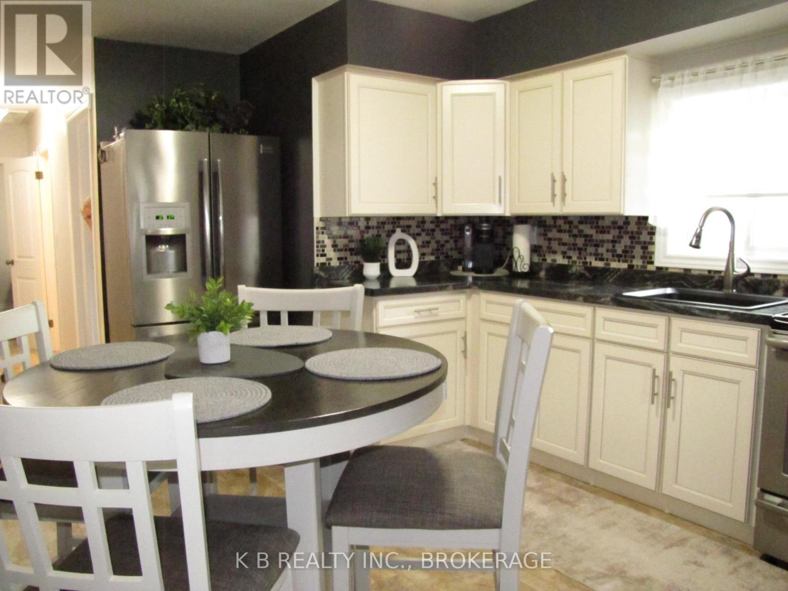 581 Division Street, Kingston, Ontario  K7K 4B7 - Photo 3 - X13446116