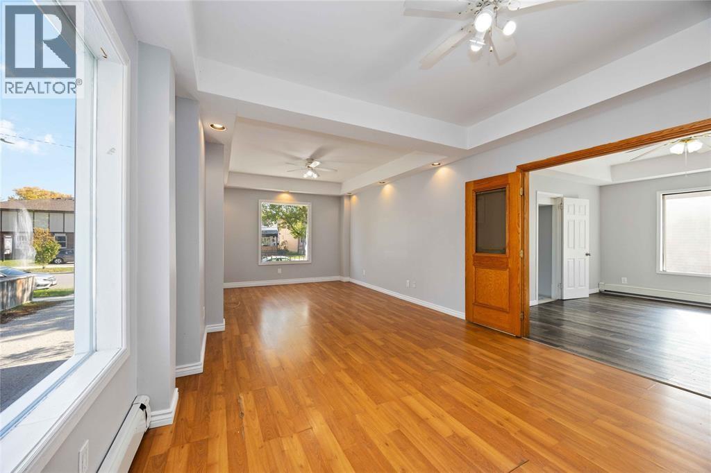 257 Vidal Street South, Sarnia photo 9