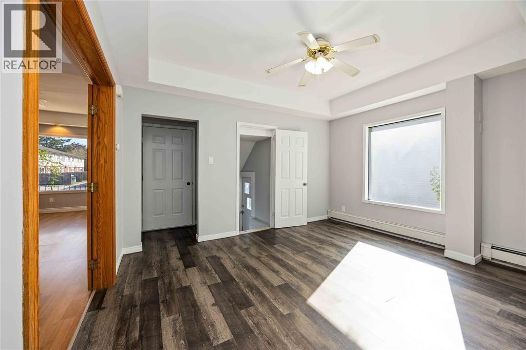 257 Vidal Street South, Sarnia photo 11