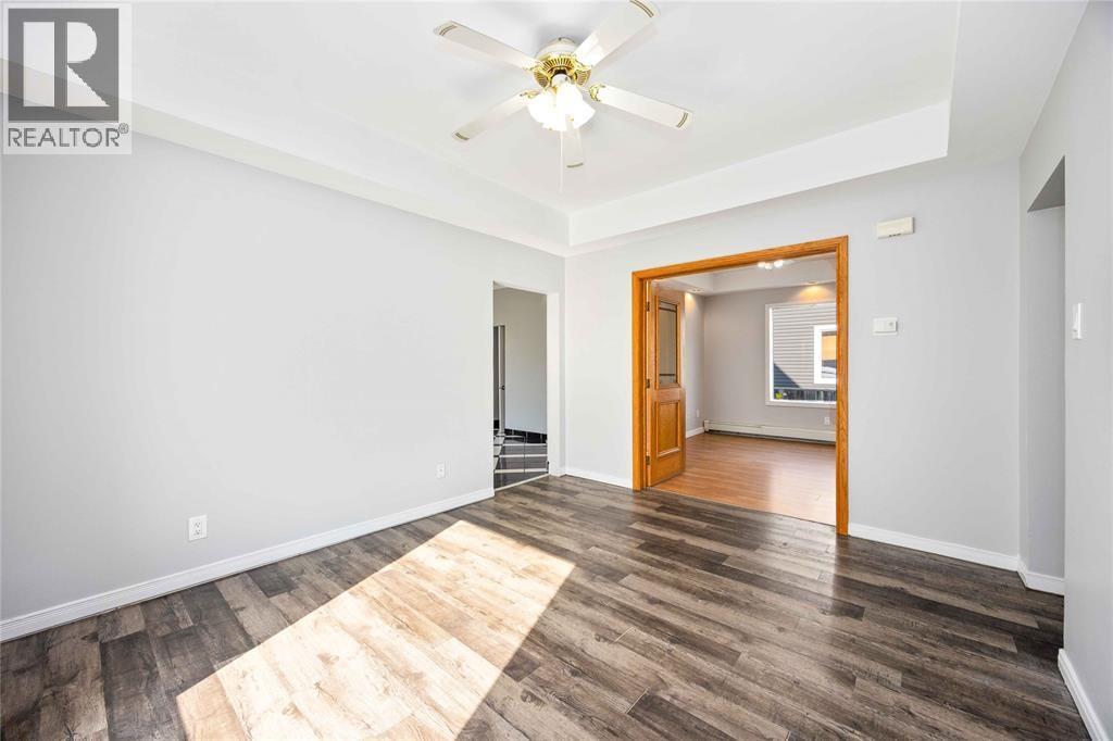 257 Vidal Street South, Sarnia photo 12