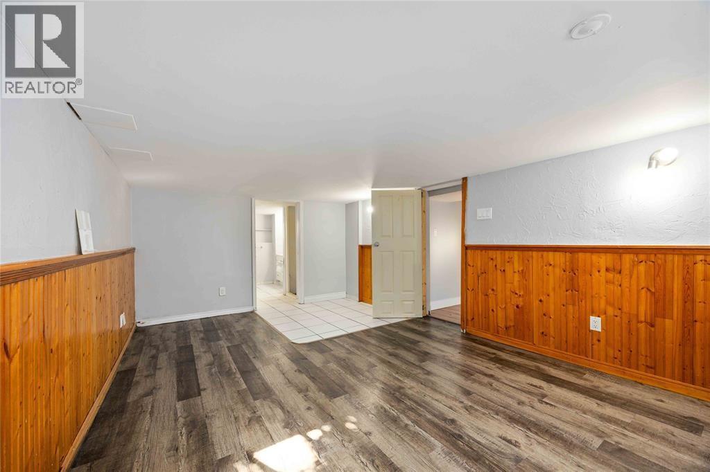 257 Vidal Street South, Sarnia photo 18