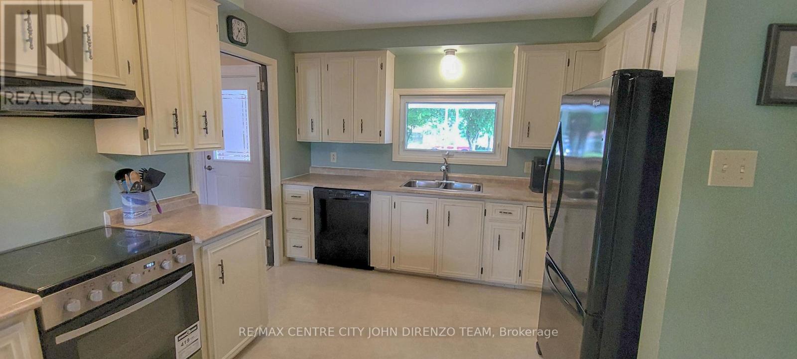 22 Caverly Road, Aylmer, Ontario  N5H 2P4 - Photo 8 - X13445946