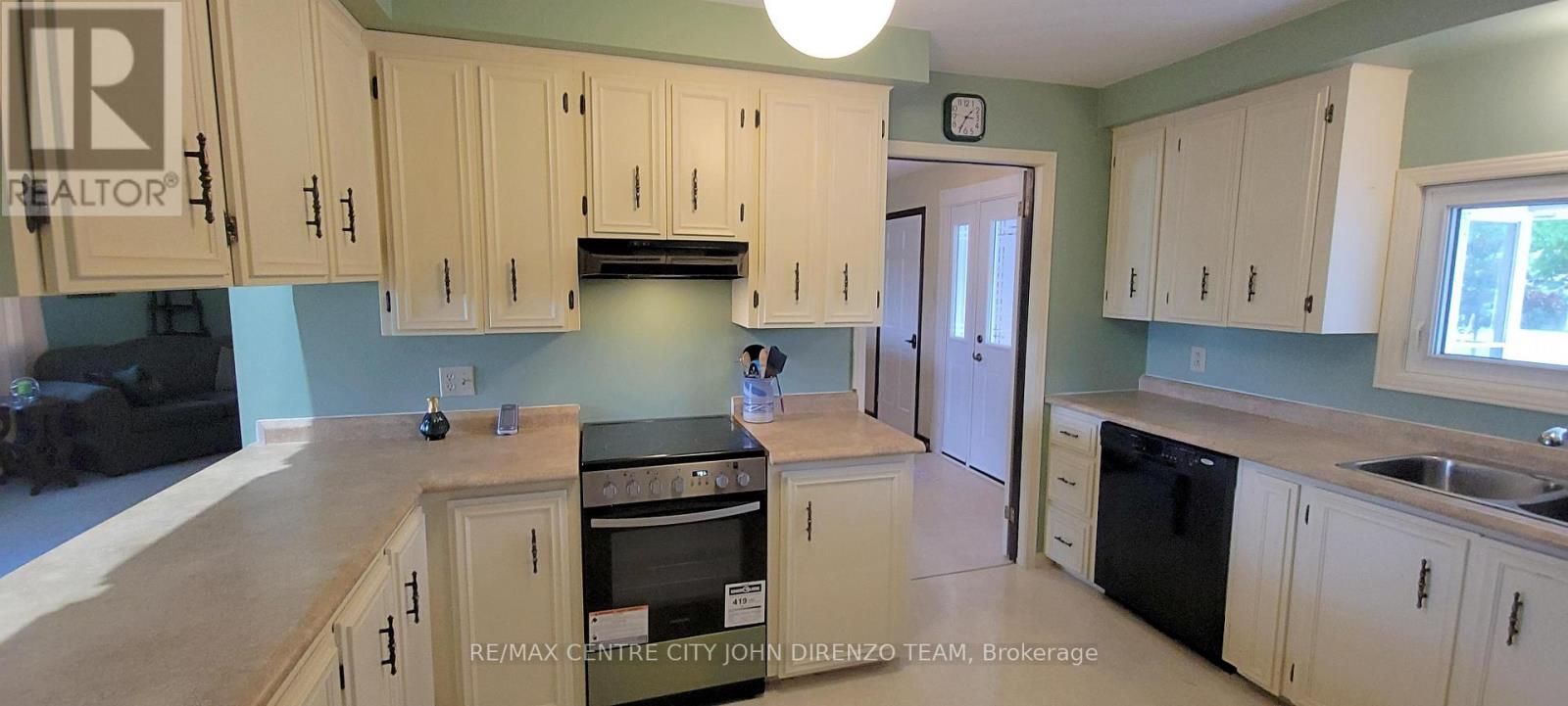 22 Caverly Road, Aylmer, Ontario  N5H 2P4 - Photo 9 - X13445946