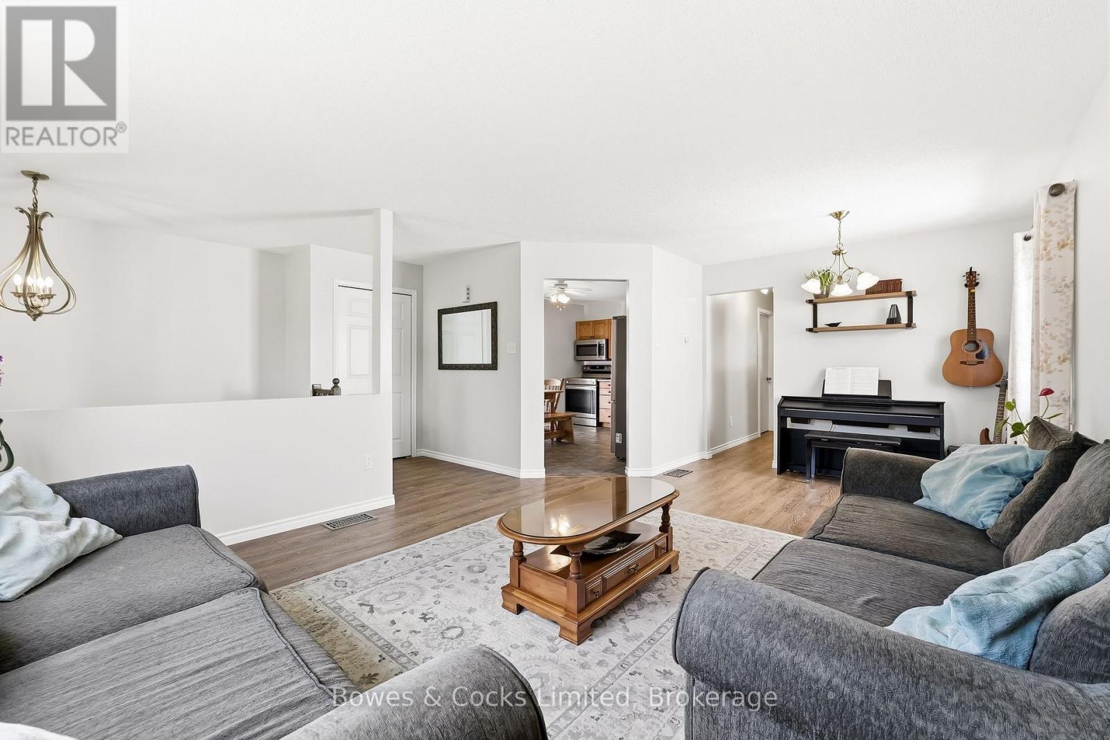 1247 Huntington Circle, Peterborough, Ontario  K9K 2B4 - Photo 8 - X13446108