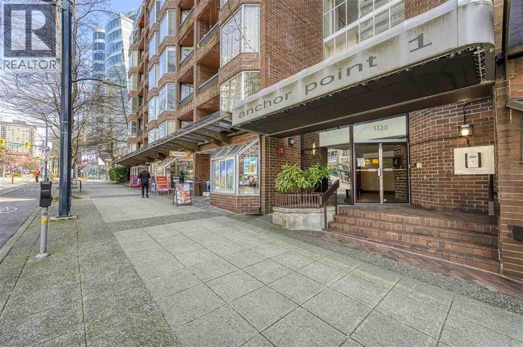 806 1330 BURRARD STREET