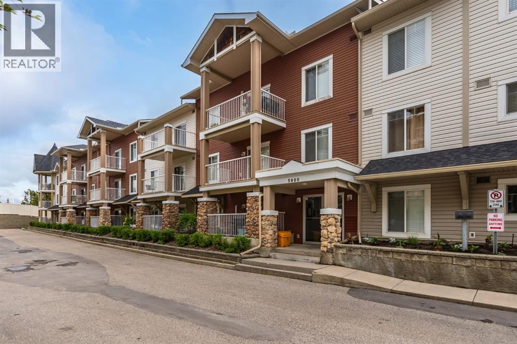 5310, 70 Panamount Drive Nw, Calgary, Alberta  T3K 5Z1 - Photo 2 - A2320734