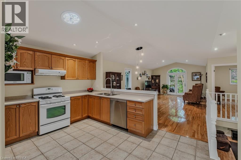 54 Glenwood Drive Unit# 3, Brantford, Ontario  N3S 3G6 - Photo 12 - 40838663