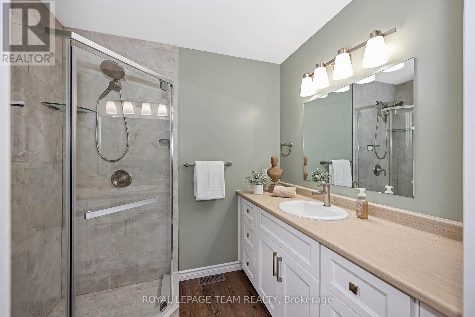 6515 Waddion Drive, Ottawa, Ontario  K4P 1E7 - Photo 19 - X13446018