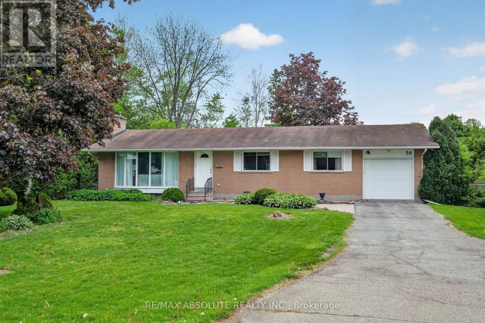 59 EVERGREEN DRIVE, Ottawa, Ontario