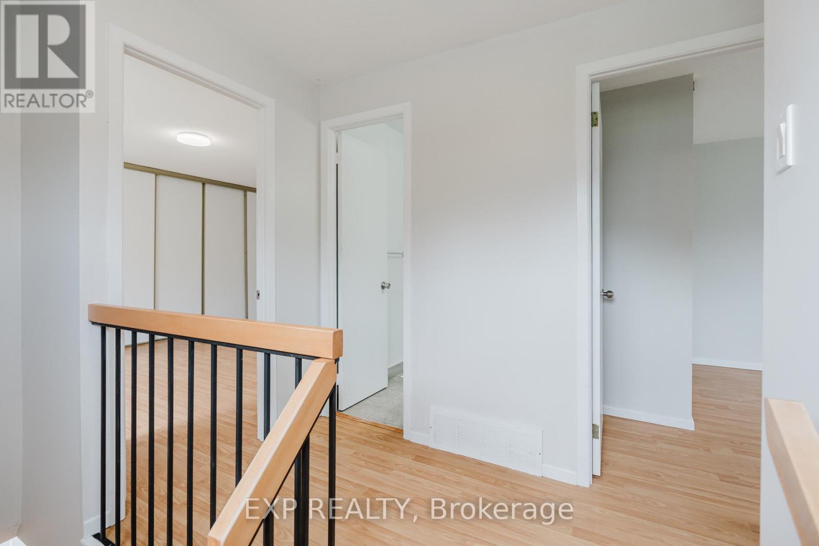 1127 Avignon Court, Ottawa, Ontario  K1C 2M2 - Photo 11 - X13446124