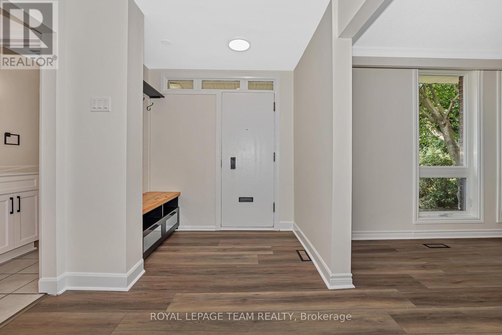 1825 Yale Avenue, Ottawa, Ontario  K1H 6S3 - Photo 5 - X13446176