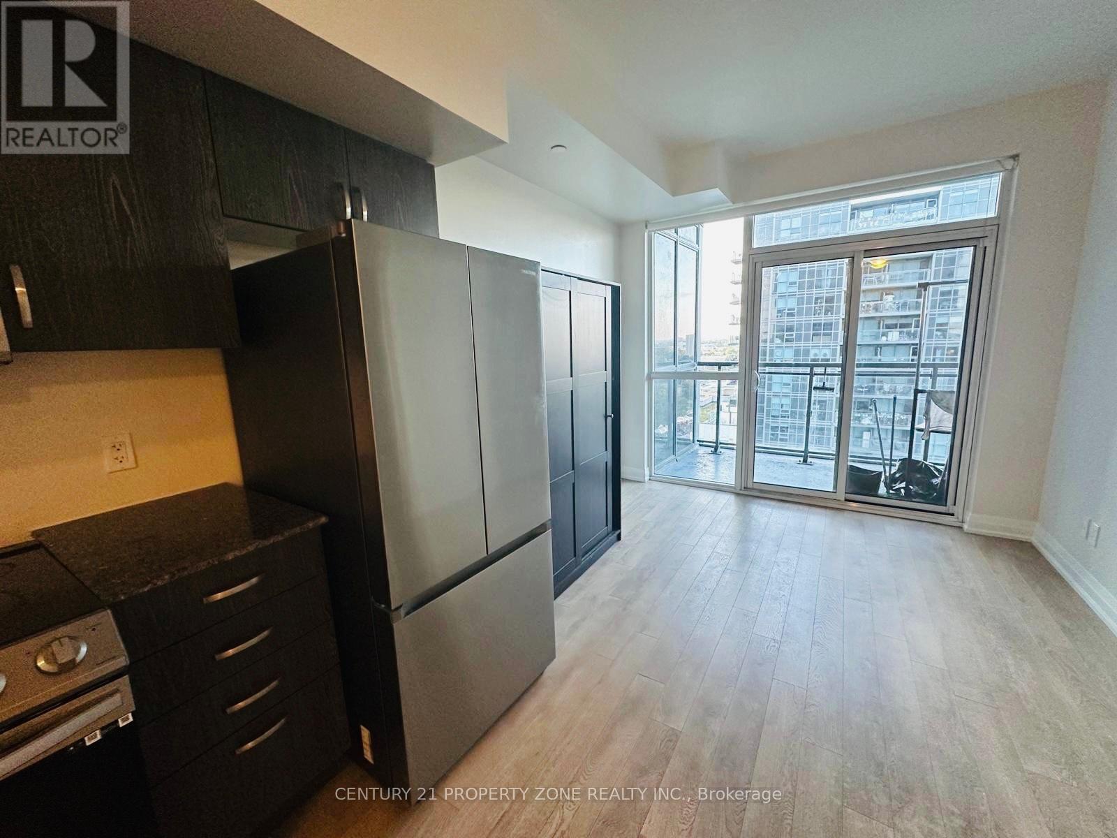 1003 - 10 Meadowglen Place, Toronto, Ontario  M1G 0A8 - Photo 3 - E13445886