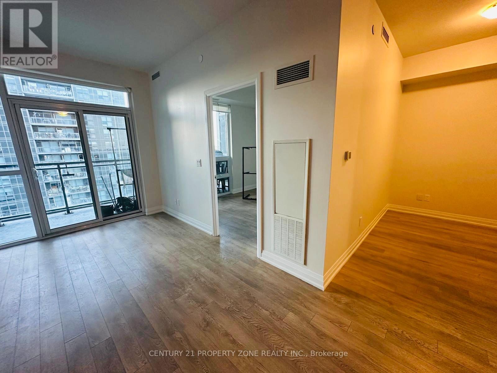 1003 - 10 Meadowglen Place, Toronto, Ontario  M1G 0A8 - Photo 6 - E13445886