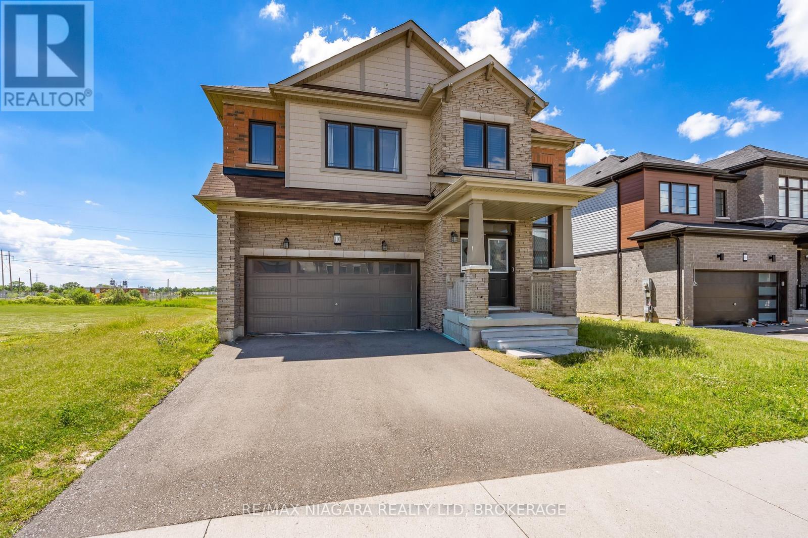 110 Explorer Way, Thorold, Ontario  L2V 0K3 - Photo 2 - X13445974