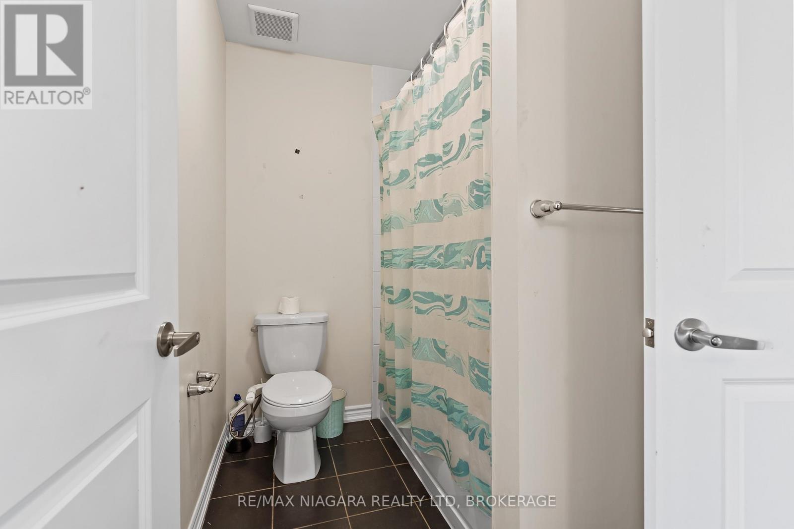 110 Explorer Way, Thorold, Ontario  L2V 0K3 - Photo 26 - X13445974
