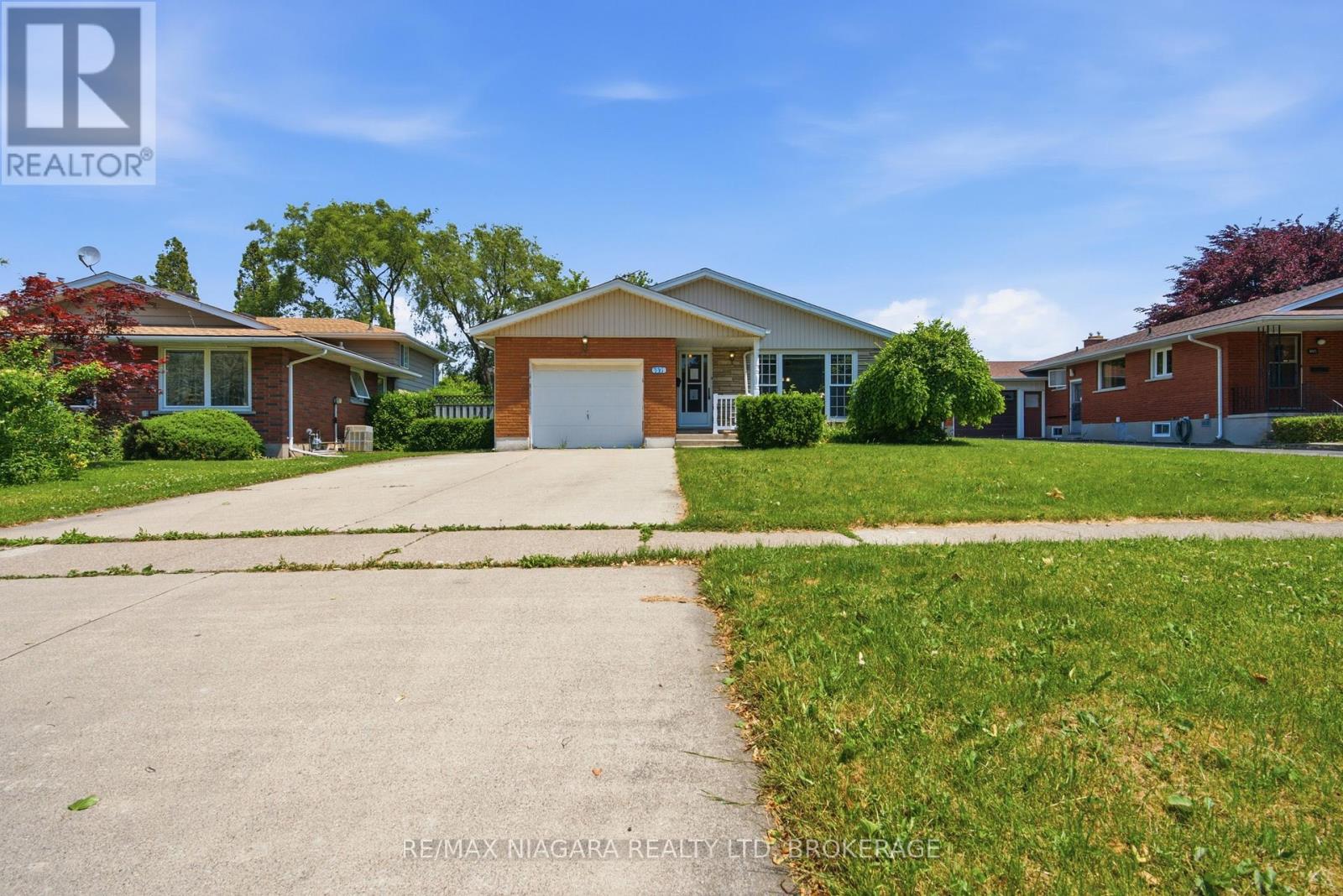 6579 CRAWFORD STREET, Niagara Falls, Ontario