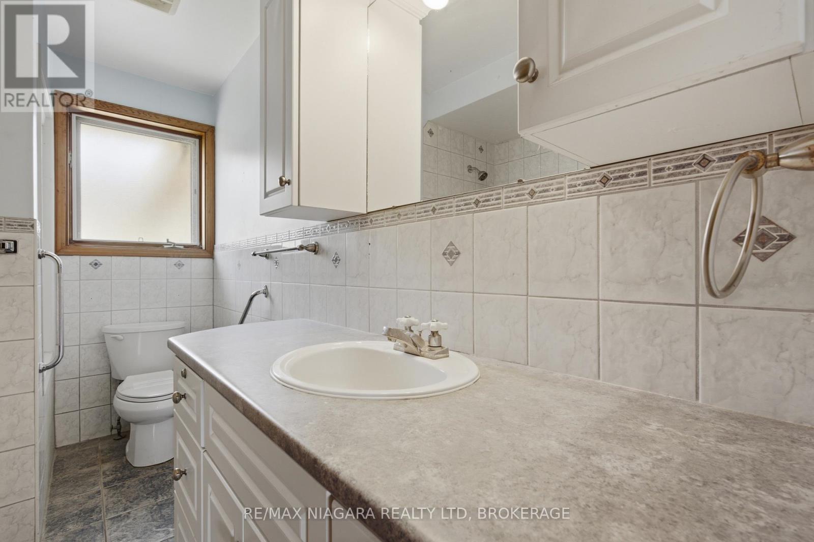 6579 Crawford Street, Niagara Falls, Ontario  L2E 5Z3 - Photo 16 - X13446056