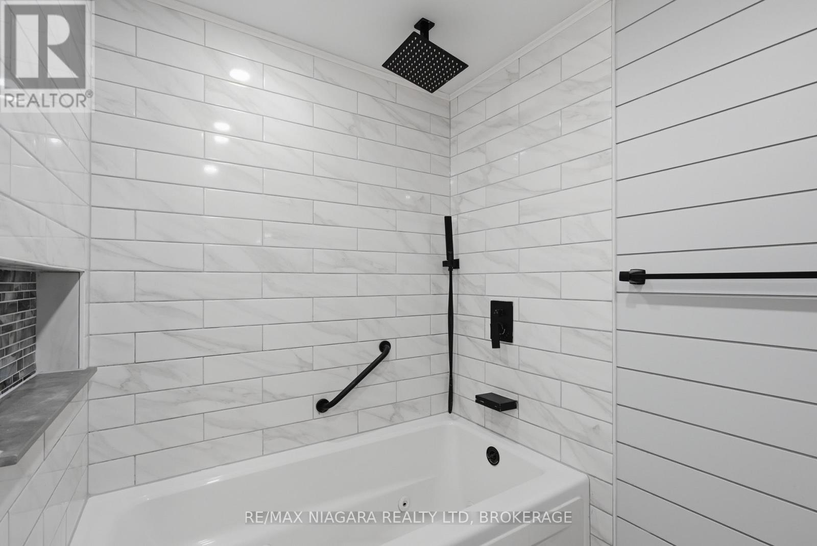6579 Crawford Street, Niagara Falls, Ontario  L2E 5Z3 - Photo 26 - X13446056