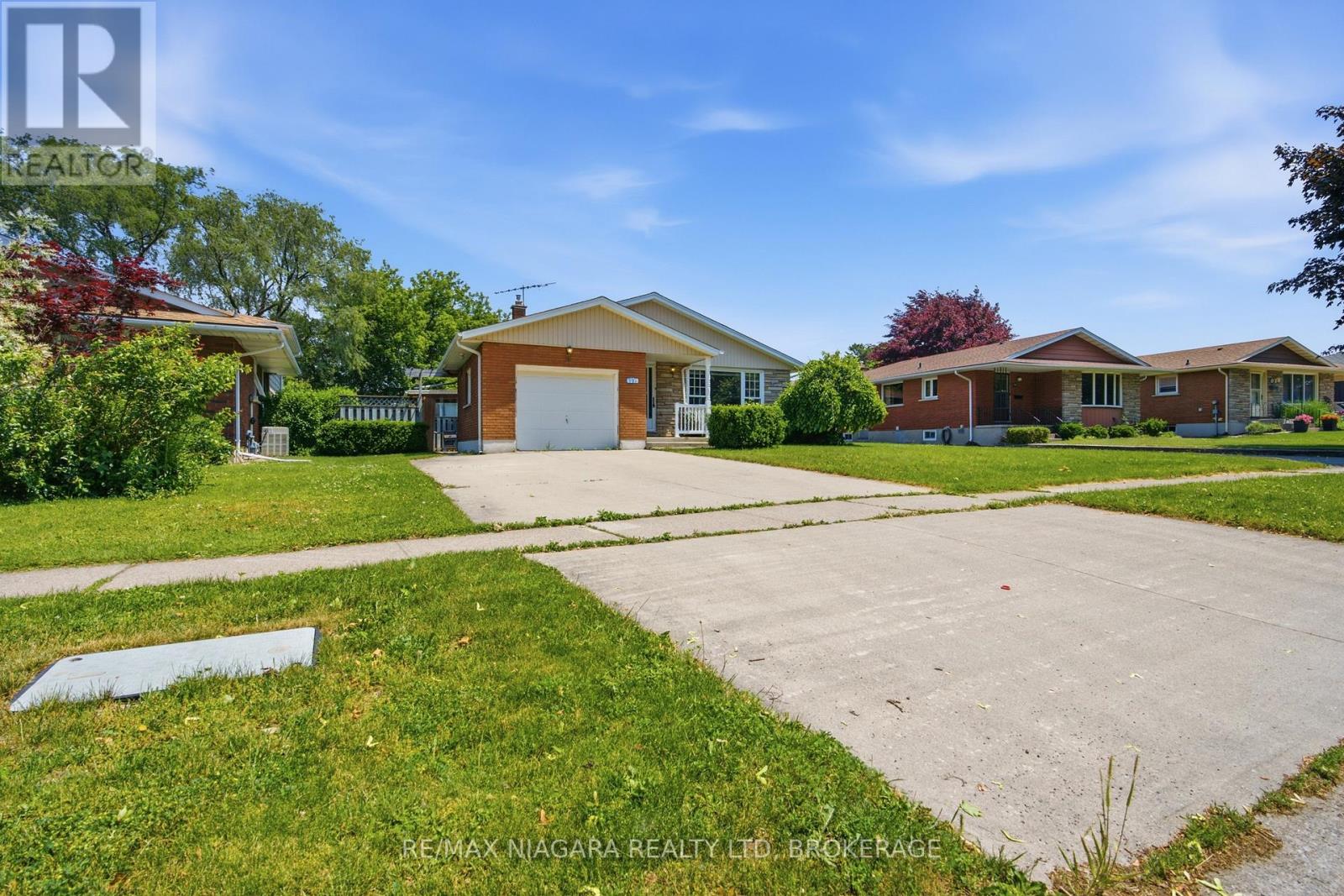 6579 Crawford Street, Niagara Falls, Ontario  L2E 5Z3 - Photo 3 - X13446056