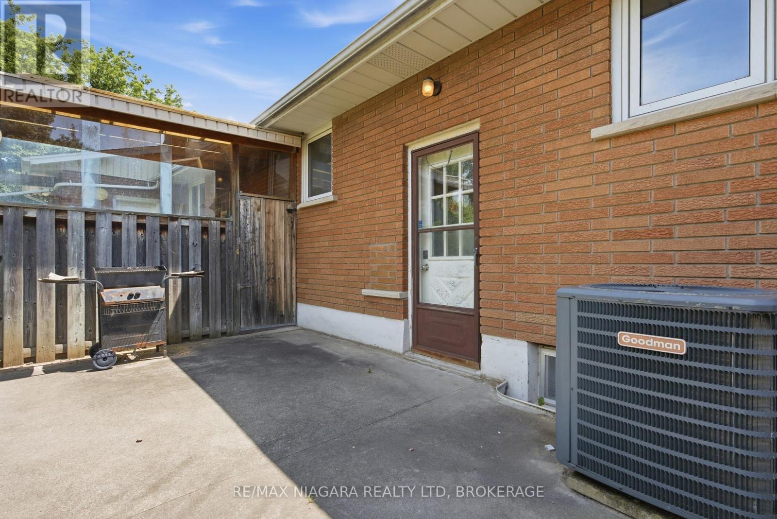 6579 Crawford Street, Niagara Falls, Ontario  L2E 5Z3 - Photo 37 - X13446056