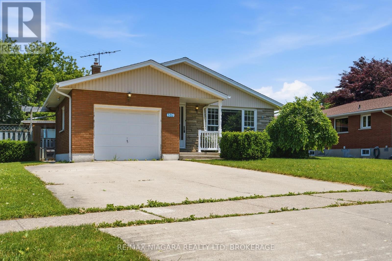 6579 Crawford Street, Niagara Falls, Ontario  L2E 5Z3 - Photo 4 - X13446056