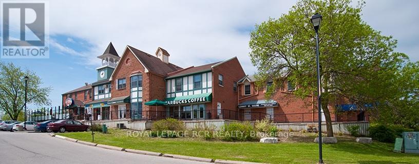 39 - 2 ORCHARD HEIGHTS BOULEVARD, Aurora, Ontario