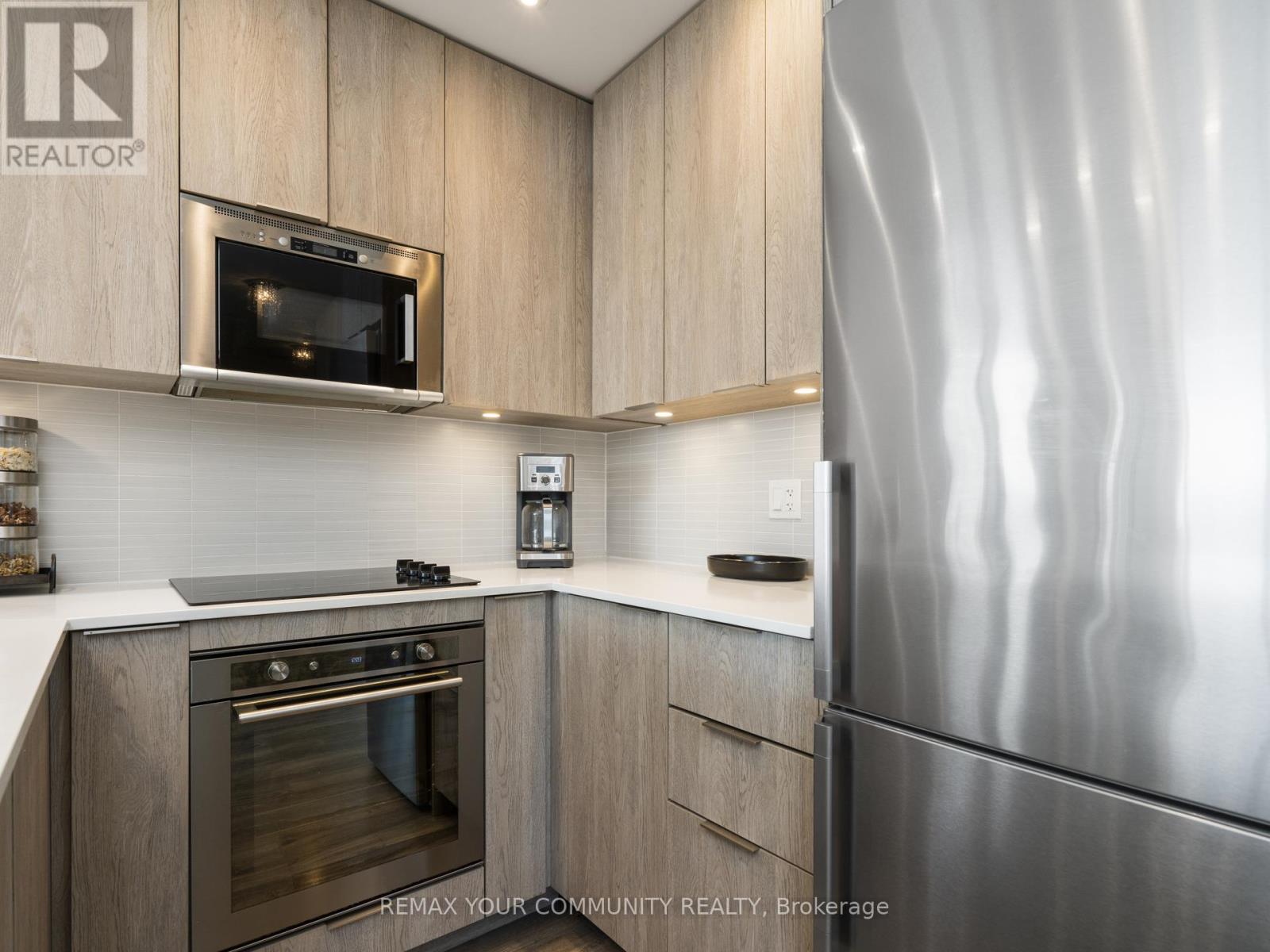 1012 - 99 Eagle Rock Way, Vaughan, Ontario  L6A 5A7 - Photo 12 - N13445802