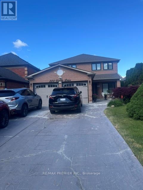 228 VENETO DRIVE, Vaughan, Ontario