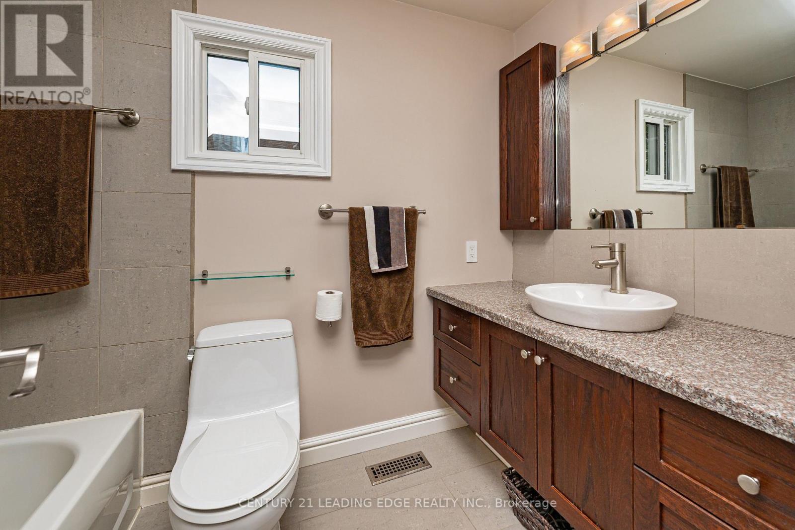 50 Meyer Circle, Markham, Ontario  L3P 4C4 - Photo 21 - N13445830