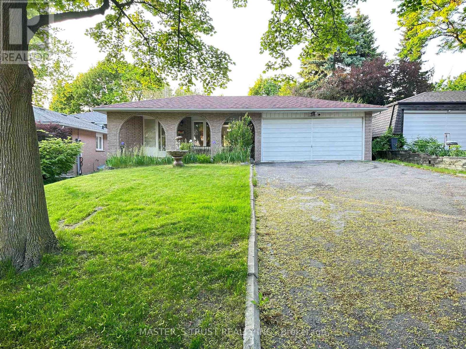 32 Castle Harbour Lane, Markham, Ontario L3T 3A2 - Photo 1 - N13445880