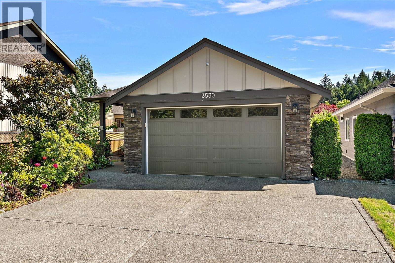 3530 Luxton Rd