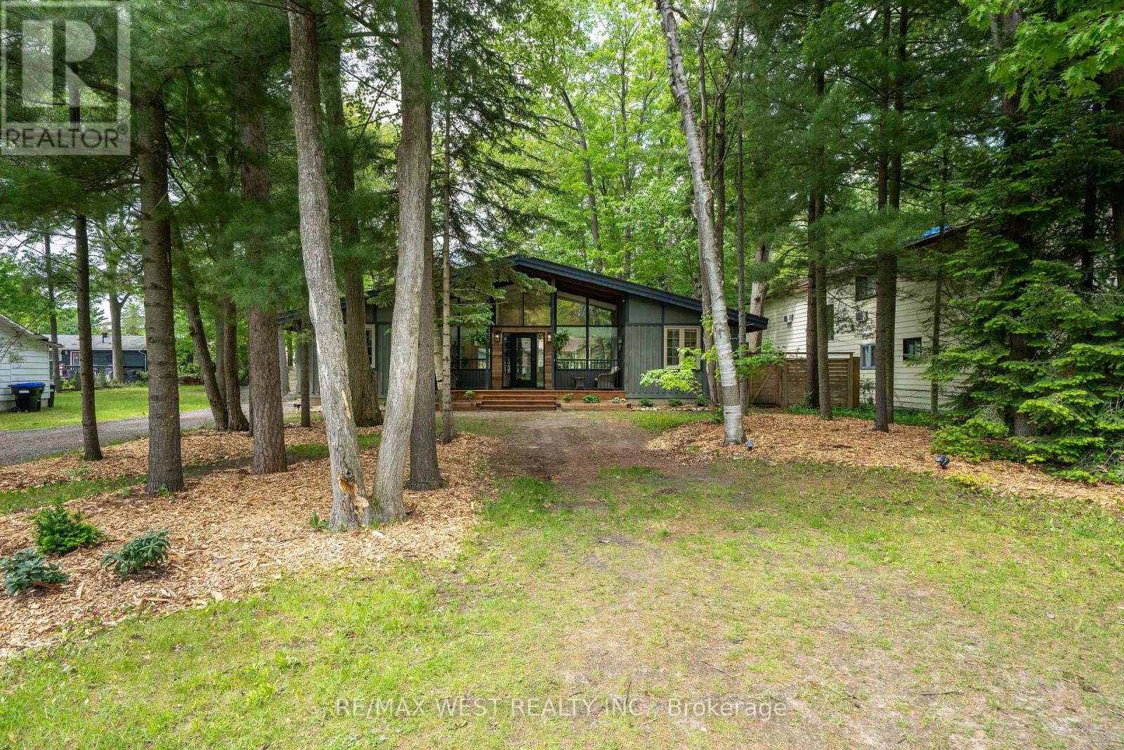 94 28th Street N, Wasaga Beach, Ontario  L9Z 2E2 - Photo 3 - S13445916