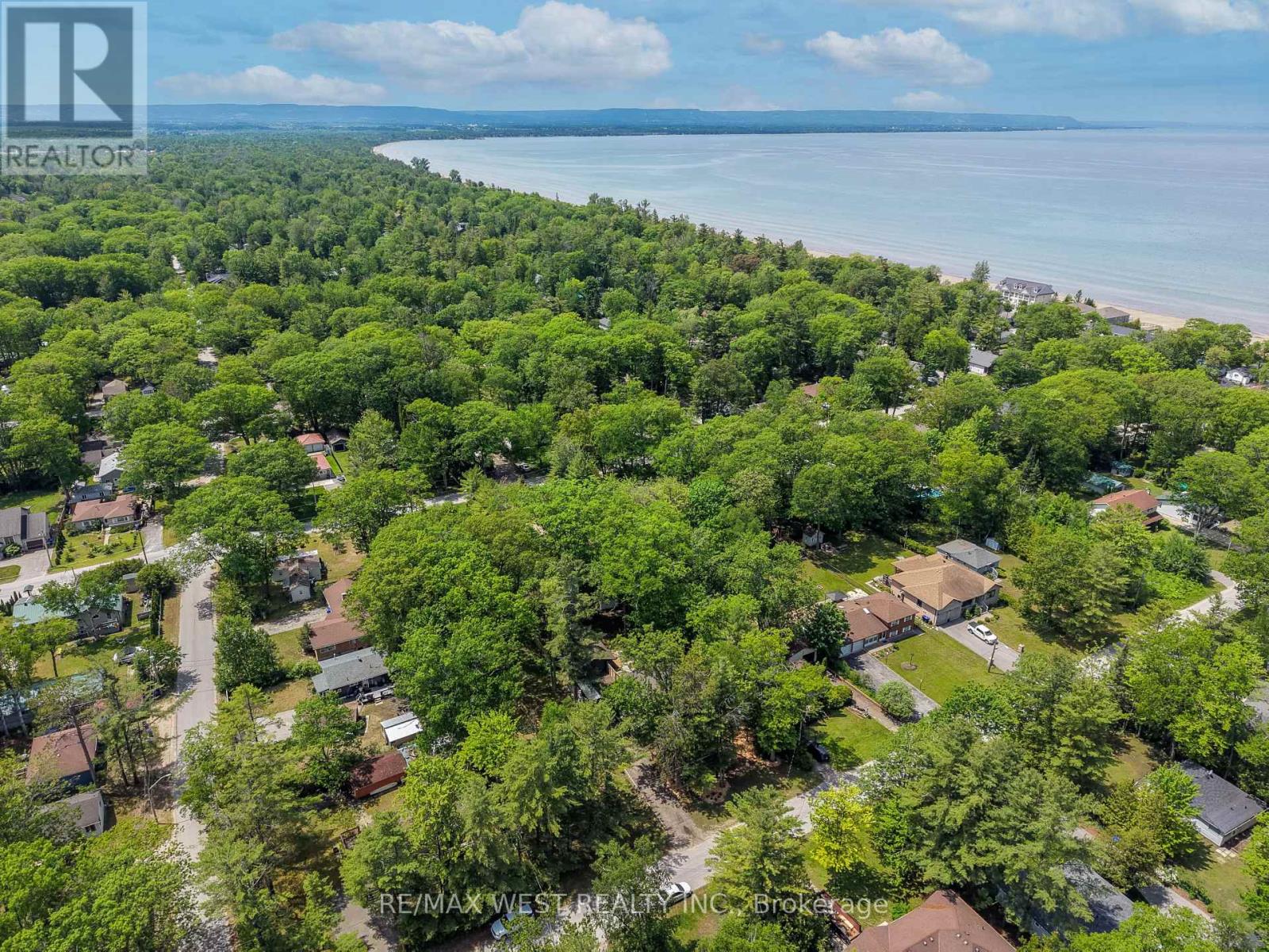 94 28th Street N, Wasaga Beach, Ontario  L9Z 2E2 - Photo 42 - S13445916