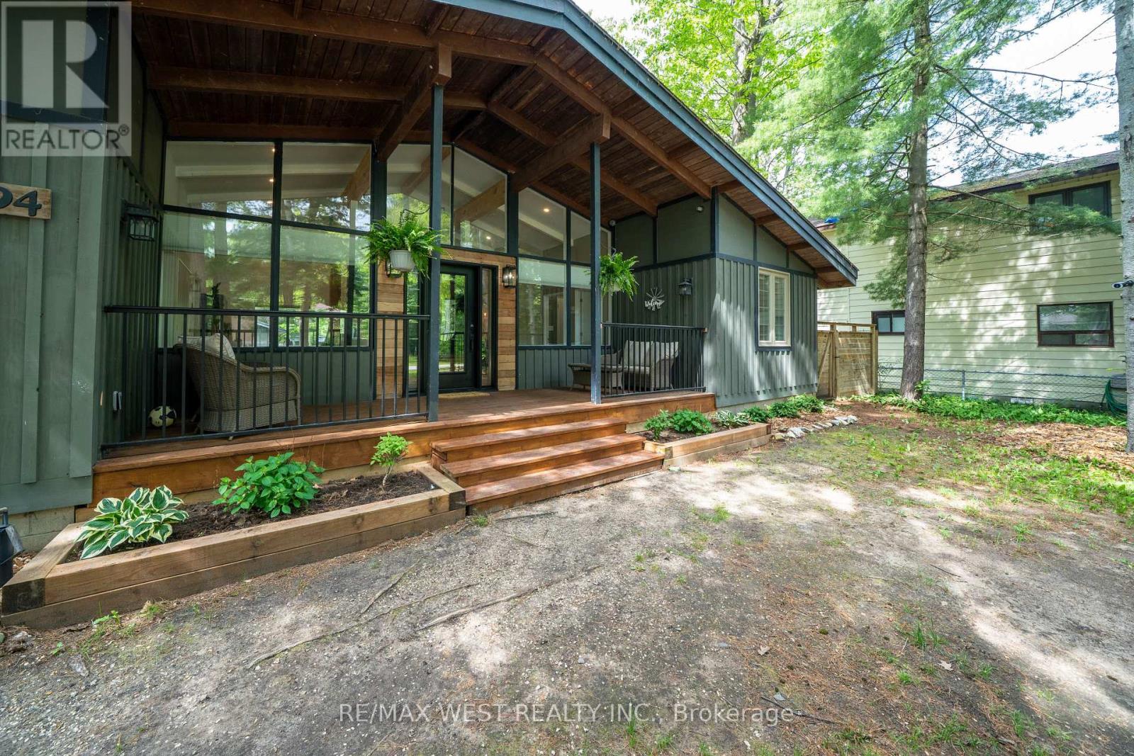 94 28th Street N, Wasaga Beach, Ontario  L9Z 2E2 - Photo 6 - S13445916