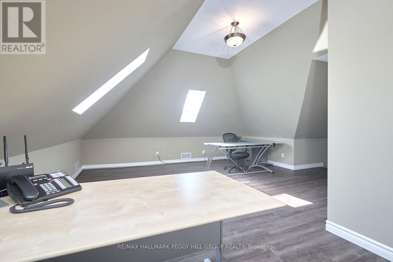 30 Mary Street, Barrie, Ontario  L4N 1S8 - Photo 14 - S13445934