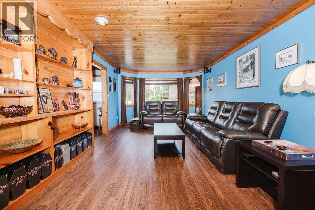 279 Lark Road, Gibsons, British Columbia  V0N 1V4 - Photo 10 - R3132974