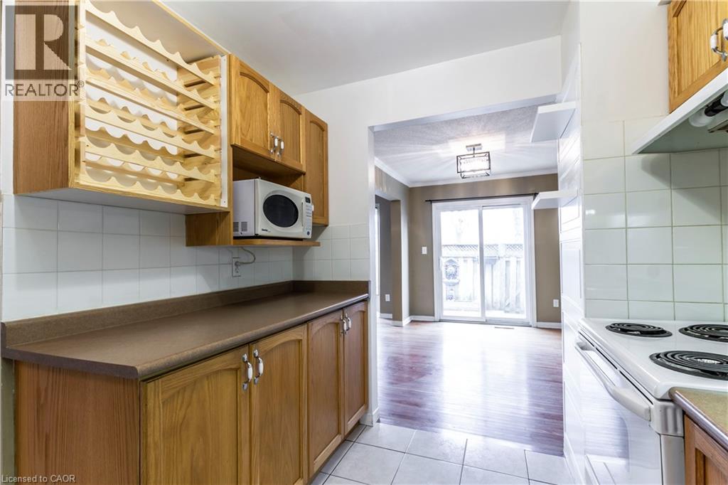 2 Royalwood Court Unit# 6, Stoney Creek, Ontario  L8E 4Y9 - Photo 7 - 40839779