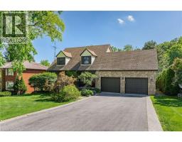 5 MAYS Crescent, Waterdown, Ontario