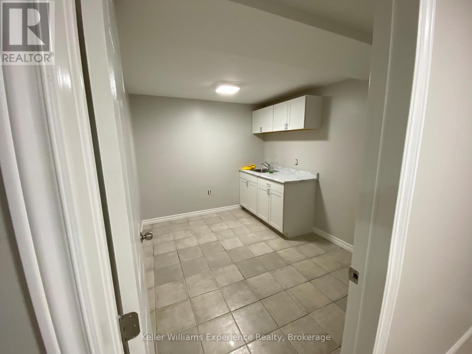 Bsmt - 347 King Street, Midland, Ontario  L4R 3M7 - Photo 5 - S13446258