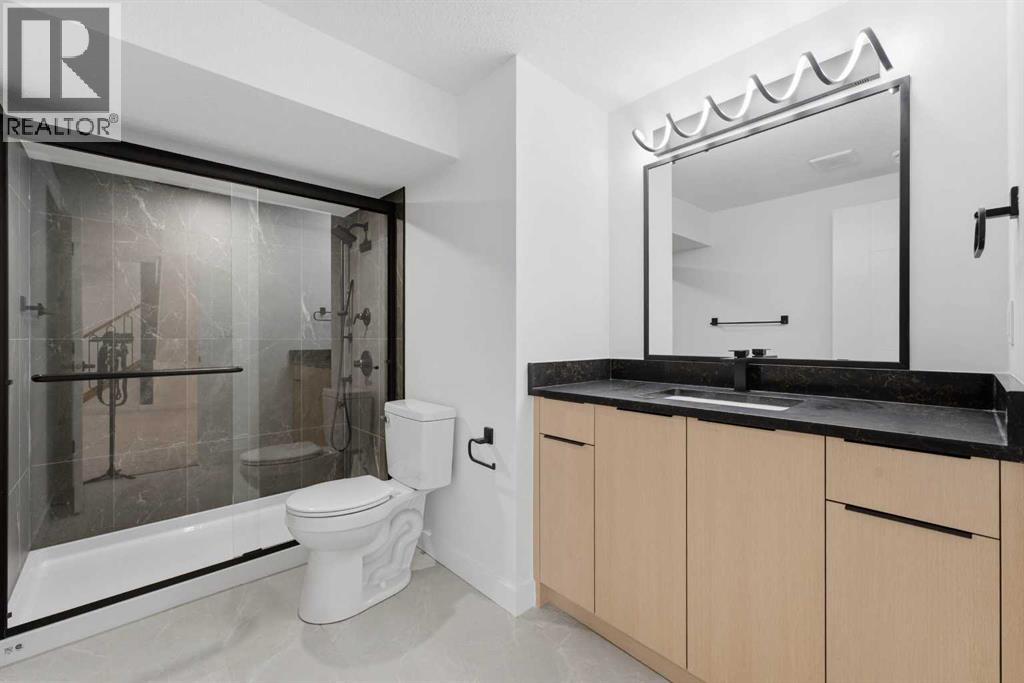 27 Glacier Drive SW, Calgary, Alberta  T3E 5A2 - Photo 30 - A2318799