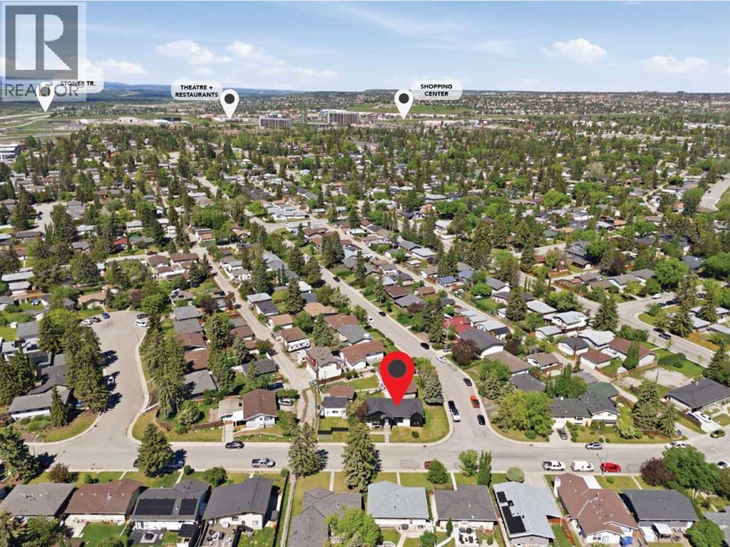 27 Glacier Drive SW, Calgary, Alberta  T3E 5A2 - Photo 46 - A2318799