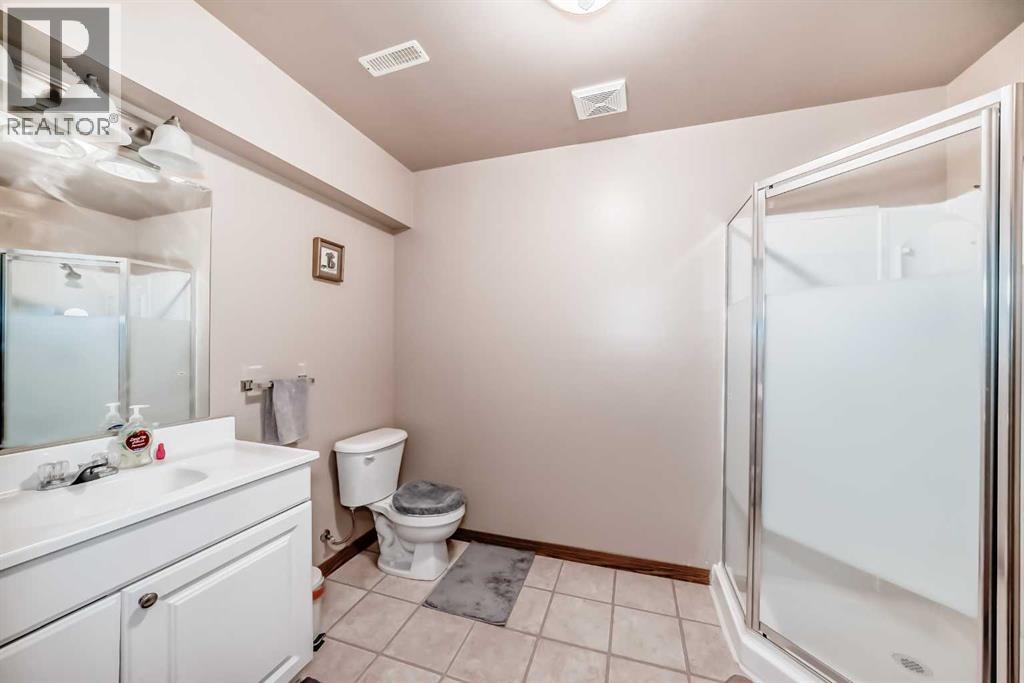 27 Covepark Drive Ne, Calgary, Alberta  T3K 5T6 - Photo 34 - A2318996
