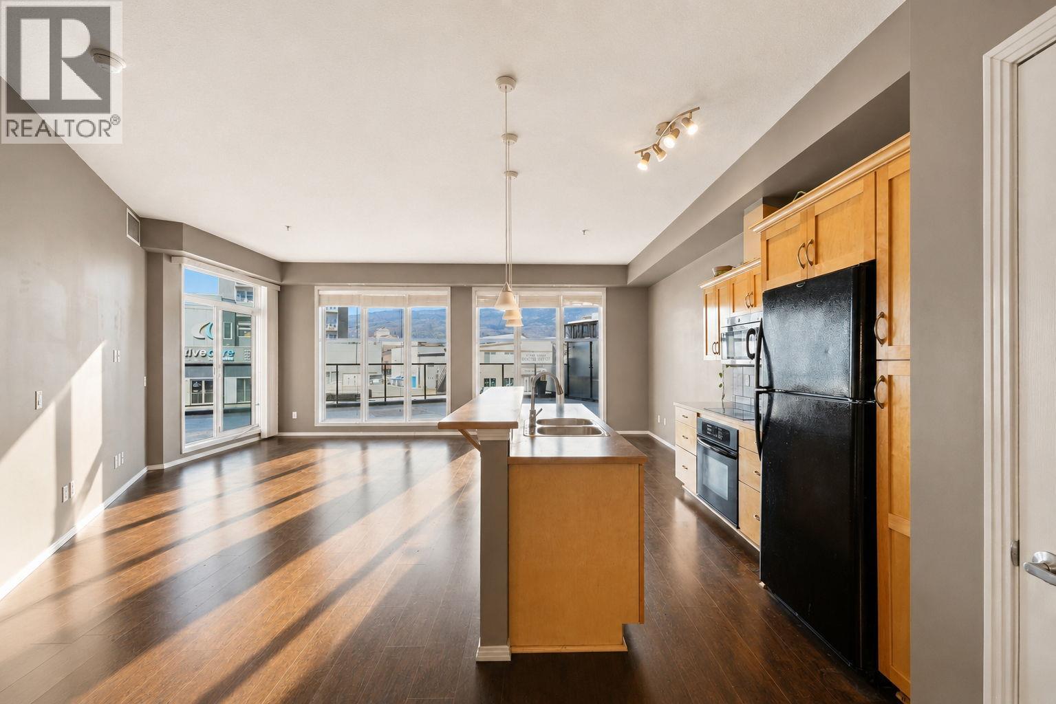 1327 St. Paul Street Unit# 102, Kelowna, British Columbia  V1Y 2E2 - Photo 2 - 10389470