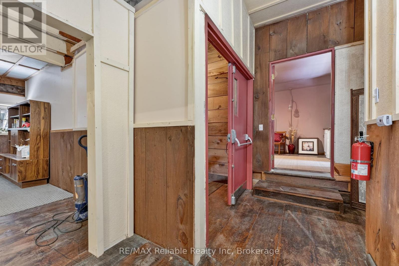 31 London Road, Bluewater (Stanley), Ontario  N0M 1J0 - Photo 28 - X13446122