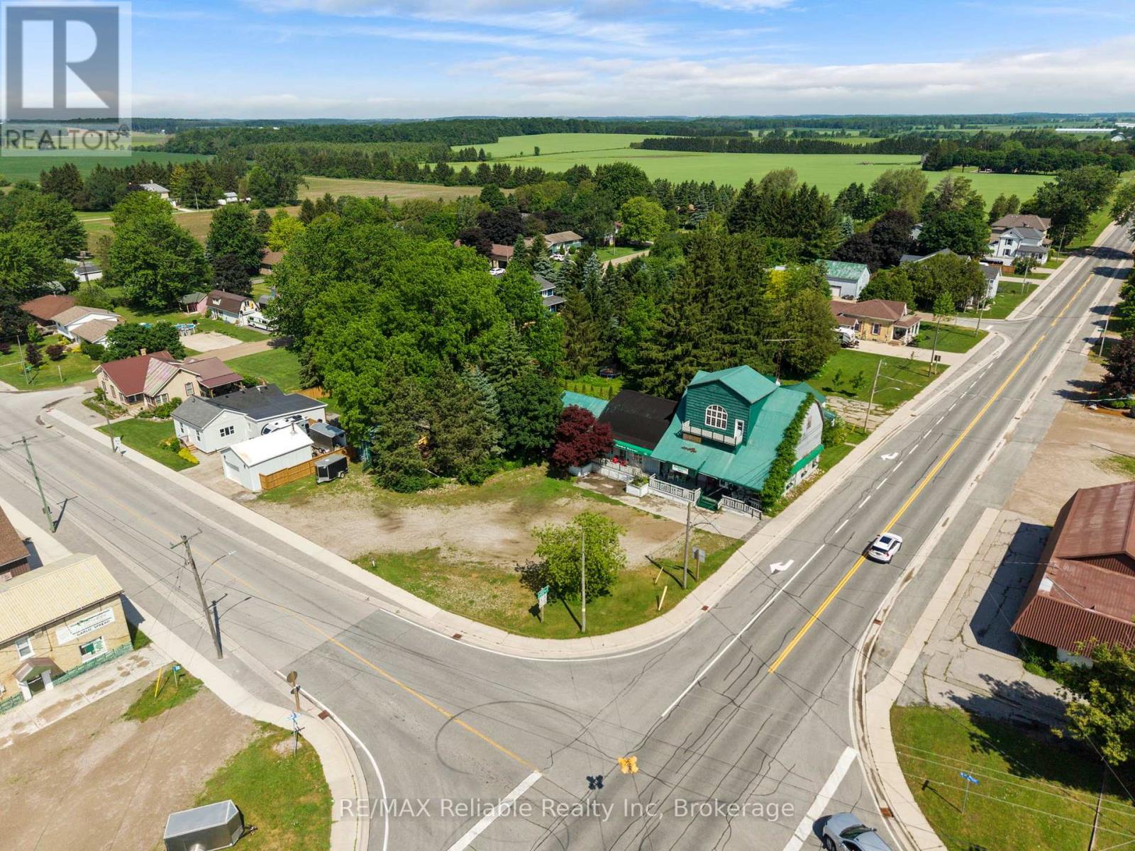 31 London Road, Bluewater (Stanley), Ontario  N0M 1J0 - Photo 42 - X13446122