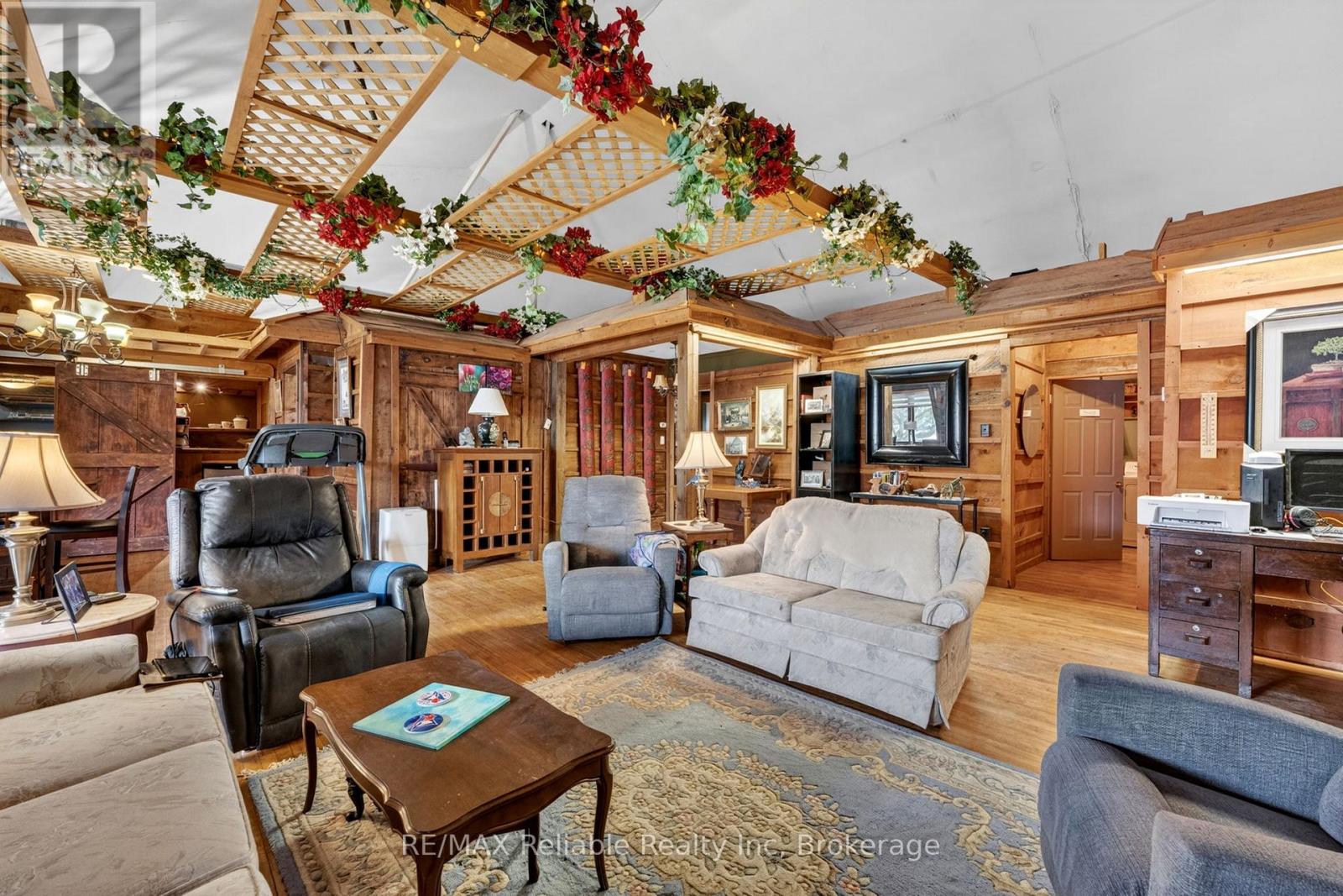 31 London Road, Bluewater (Stanley), Ontario  N0M 1J0 - Photo 9 - X13446122