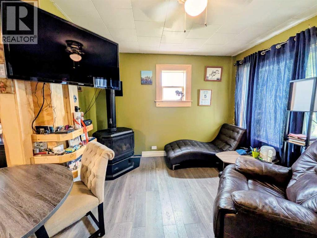 4824 47 Avenue, Spirit River, Alberta  T0H 3G0 - Photo 13 - A2321119